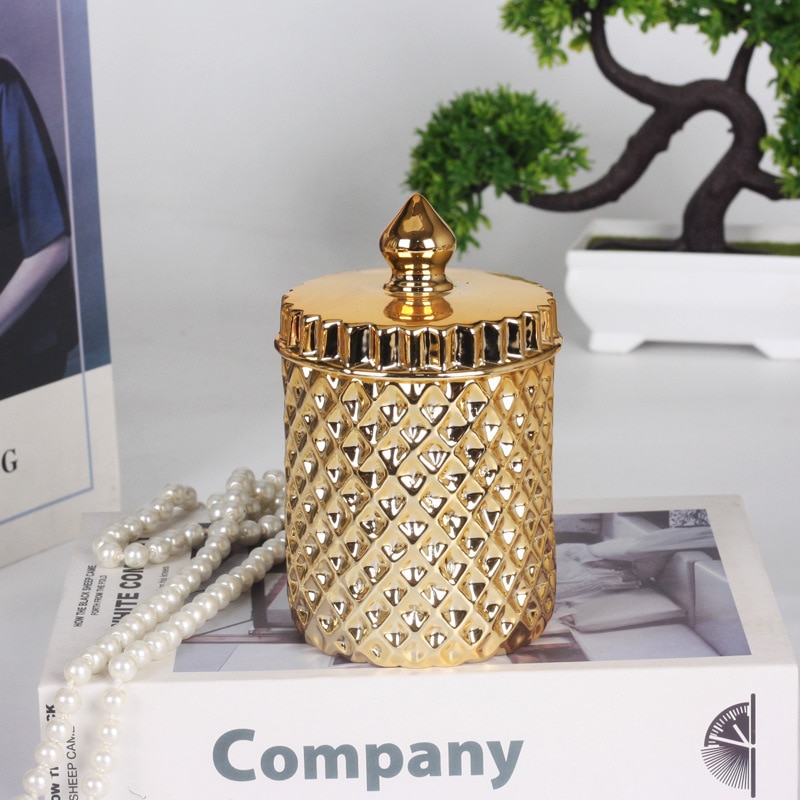 Керамическая декоративная банка
Керамическая декоративная банка