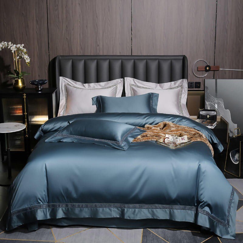 Комплект постельного белья IvaRose HOME TEXTILE из египетского хлопка 1000TC серовато-синего цвета
Комплект постельного белья IvaRose HOME TEXTILE из египетского хлопка 1000TC серовато-синего цвета