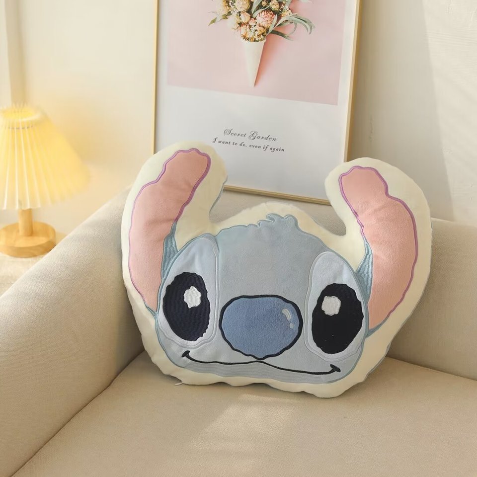 

MINISO Плюшевая подушка Пух