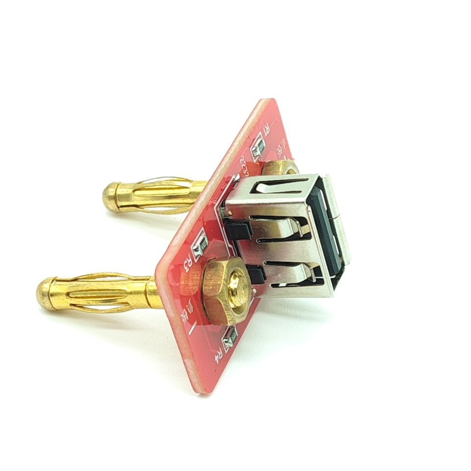 

Порт USB A с разъемом типа «банан» на расстоянии 19,05 мм. Источник питания постоянного тока к выходной вилке USB 5 В. Инструмент для тестирования тока зарядки мобильного телефона.