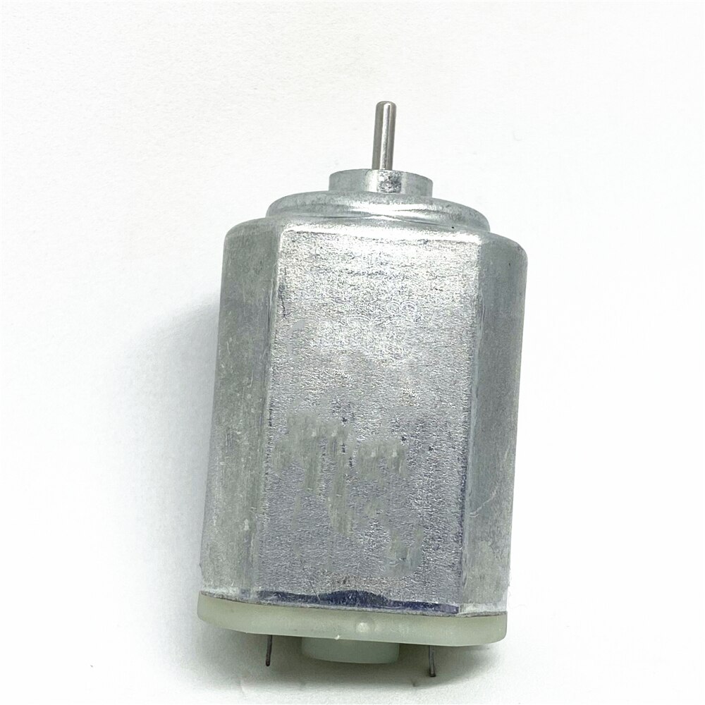 

Машинка для стрижки волос DC 2.4V