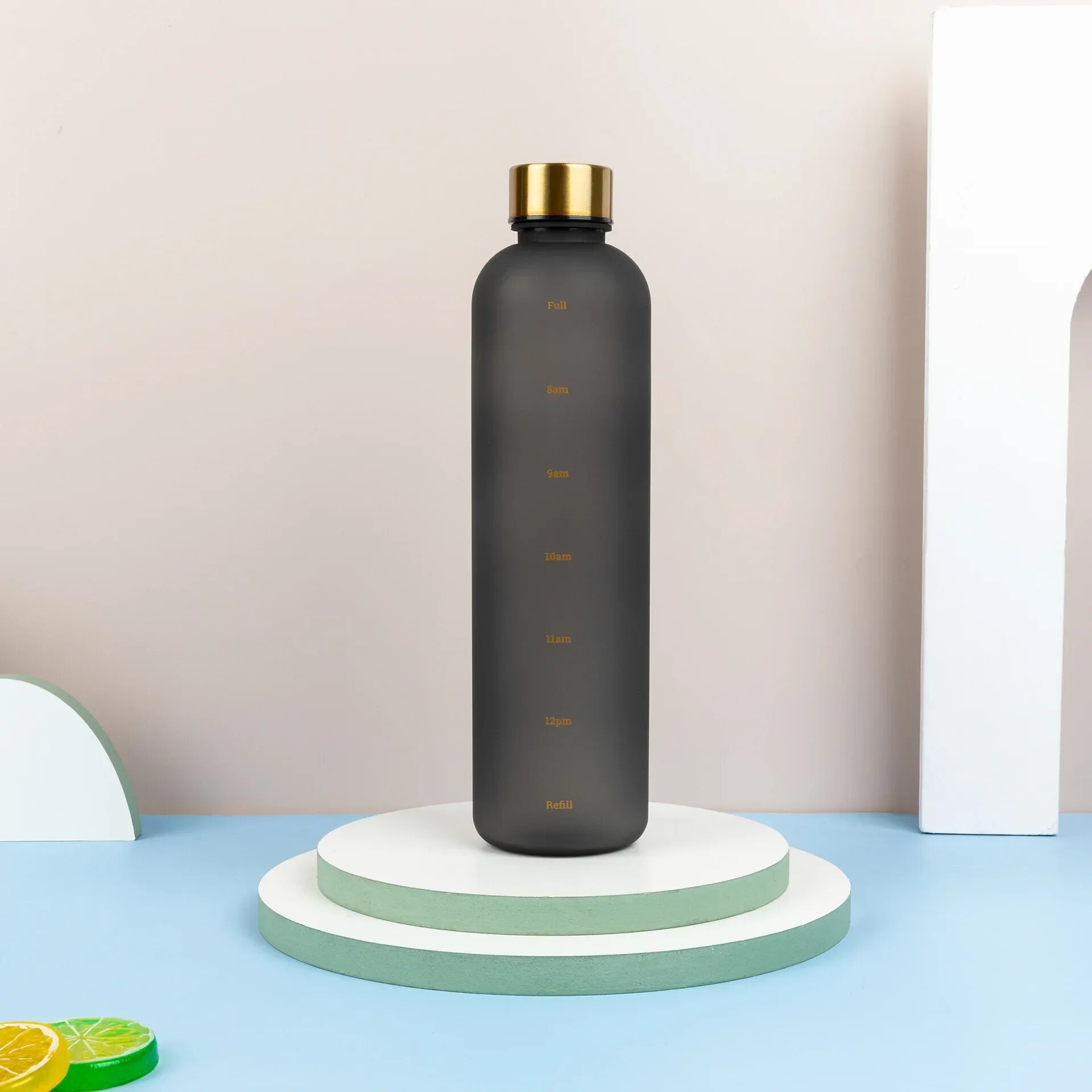 

Пластиковая бутылка для воды с маркером времени 1 л