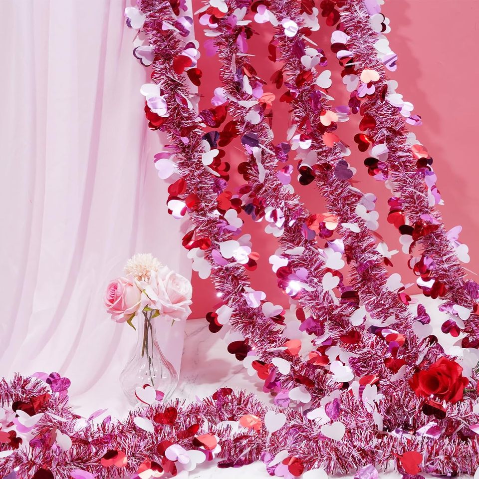 

Гирлянда мишура красная 9x200см VALENTINE GARLAND
