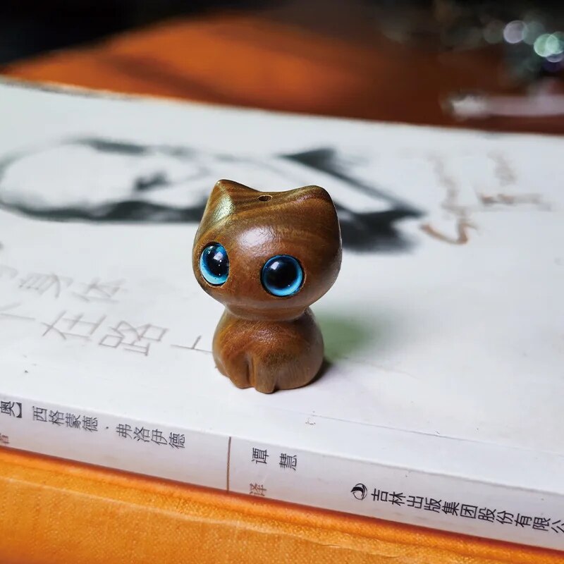 

Деревянная фигурки кошки, зеленый сандал