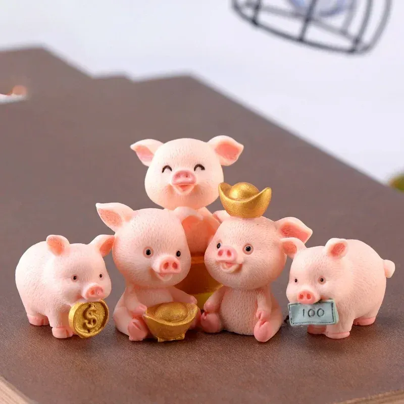 

Миниатюрные фигурки свиней из канифоли 4 шт.