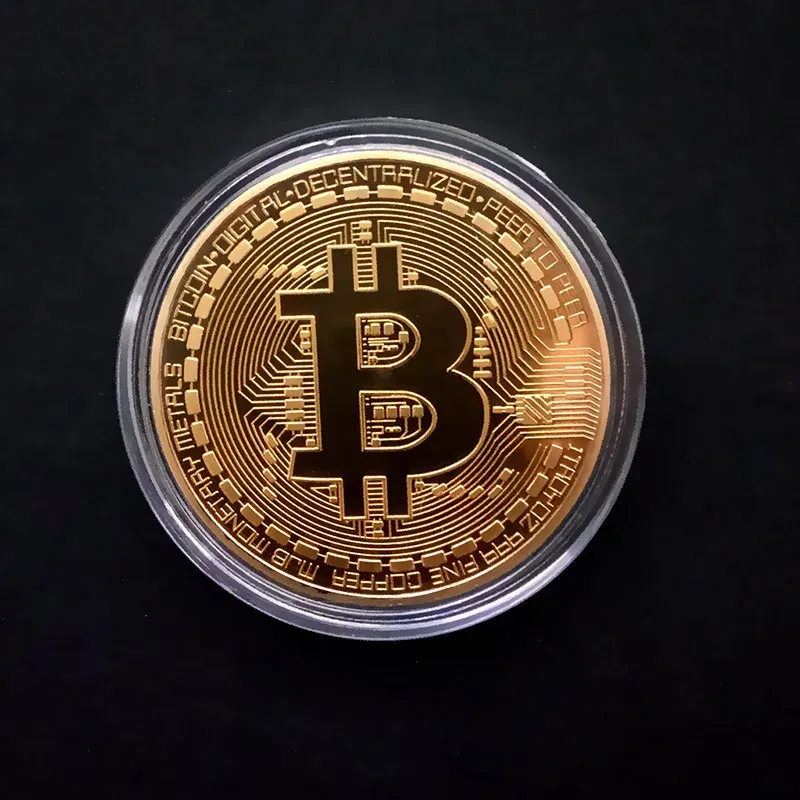 

Коллекционная позолоченная монета Bitcoin Casascius