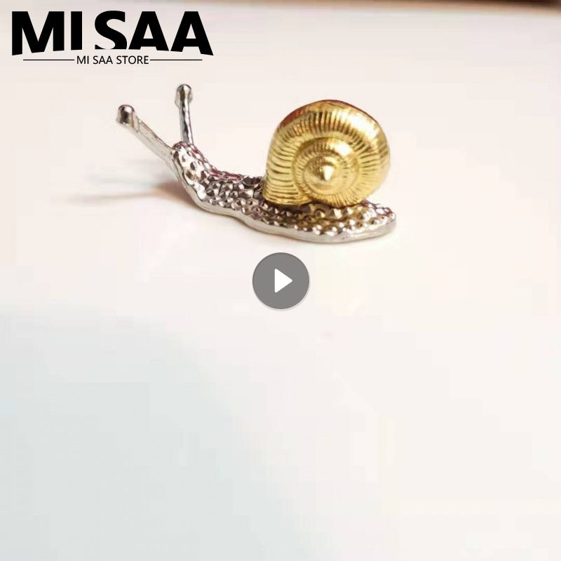

Миниатюрная статуэтка улитка из металла