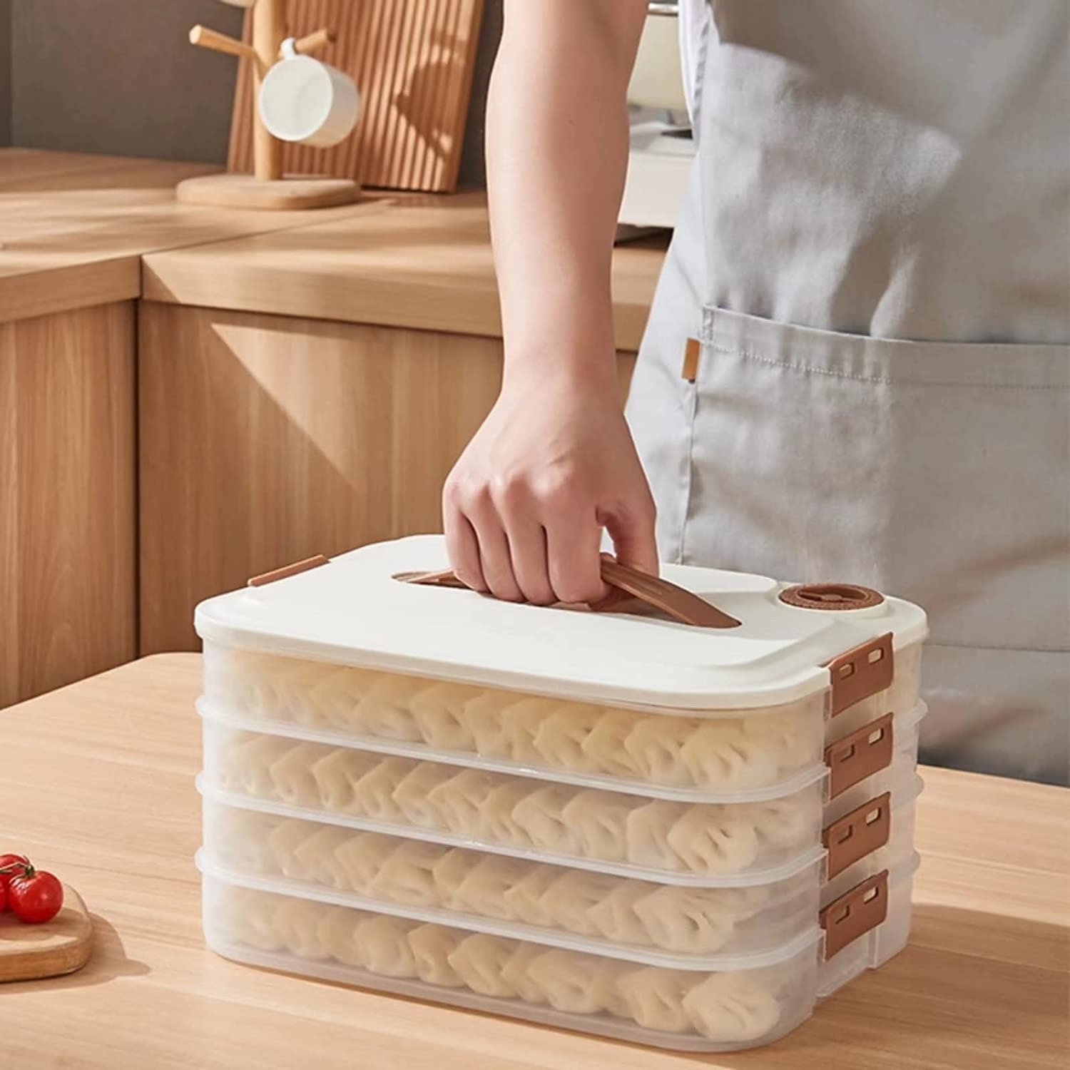 

4-х слойный контейнер для хранения продуктов