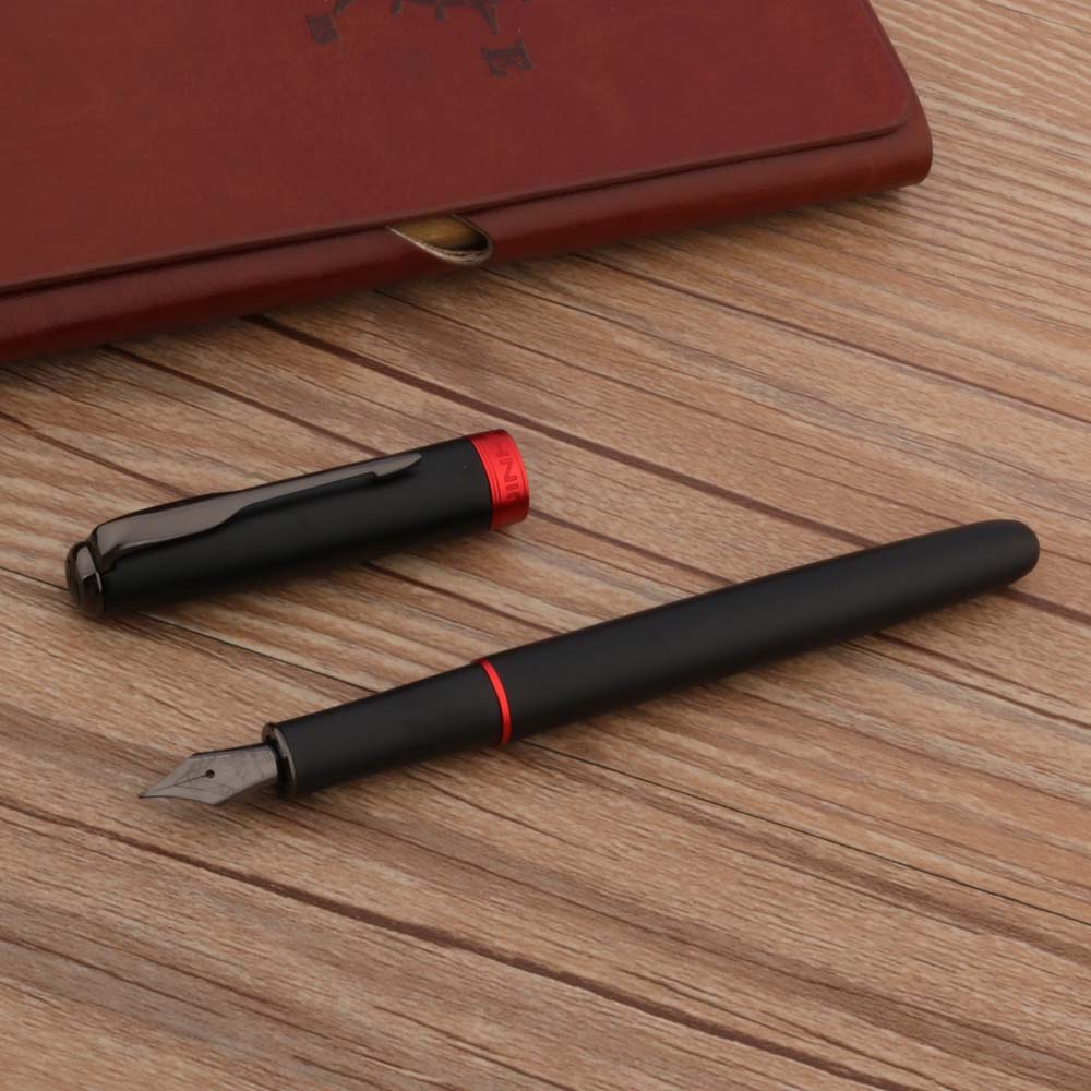 

Перьевая ручка JinHao 75 матовая черная