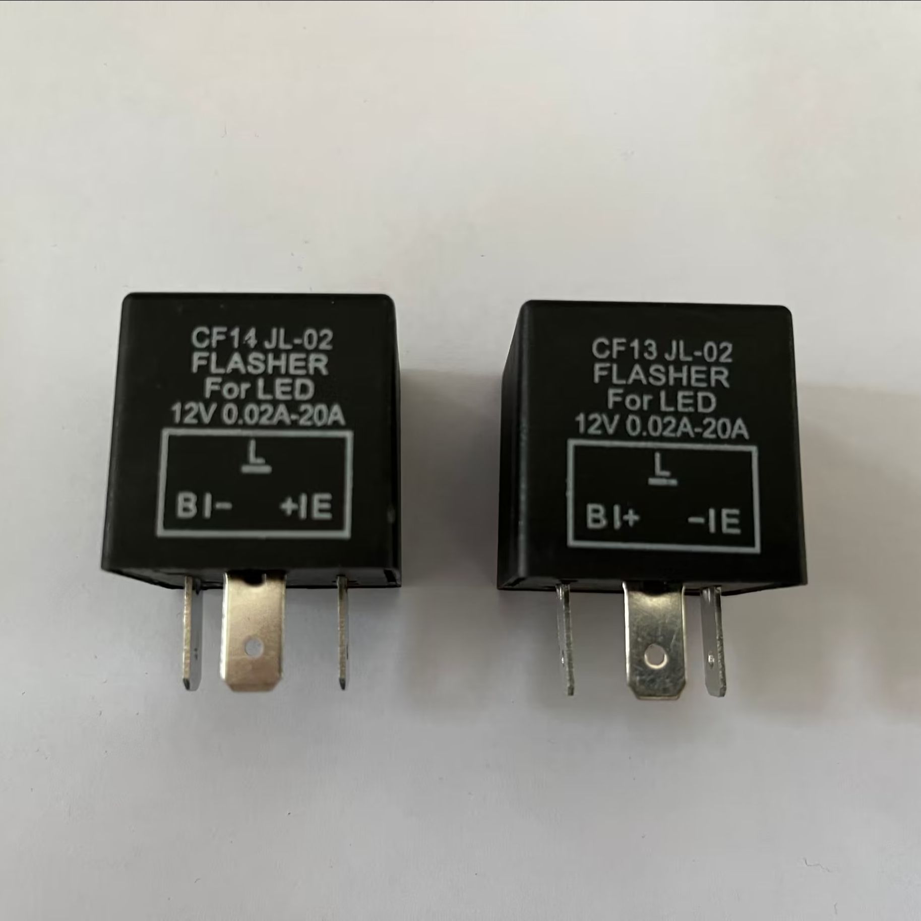 

CF14 CF13 JL-02 3-Pin 12V 0.02A-20A Самый дешевый электронный фонарь поворота