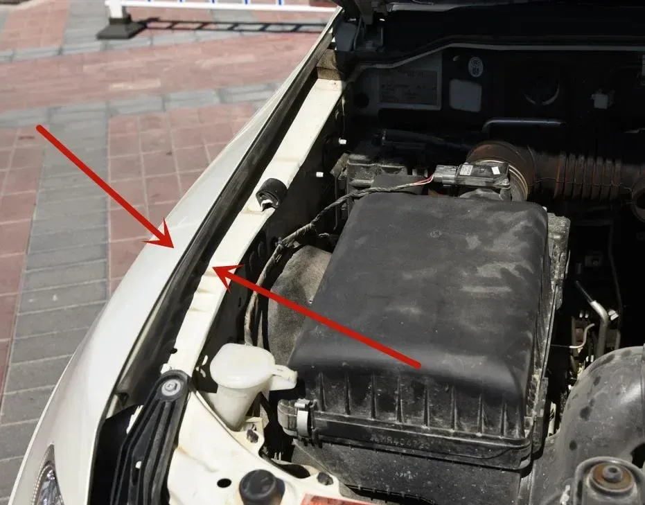 

1 шт. резиновое уплотнение капота для Pajero V90 MR 523297 2000-2022 Уплотнительная лента капота для Montero V60, боковая резина для Shogun V70