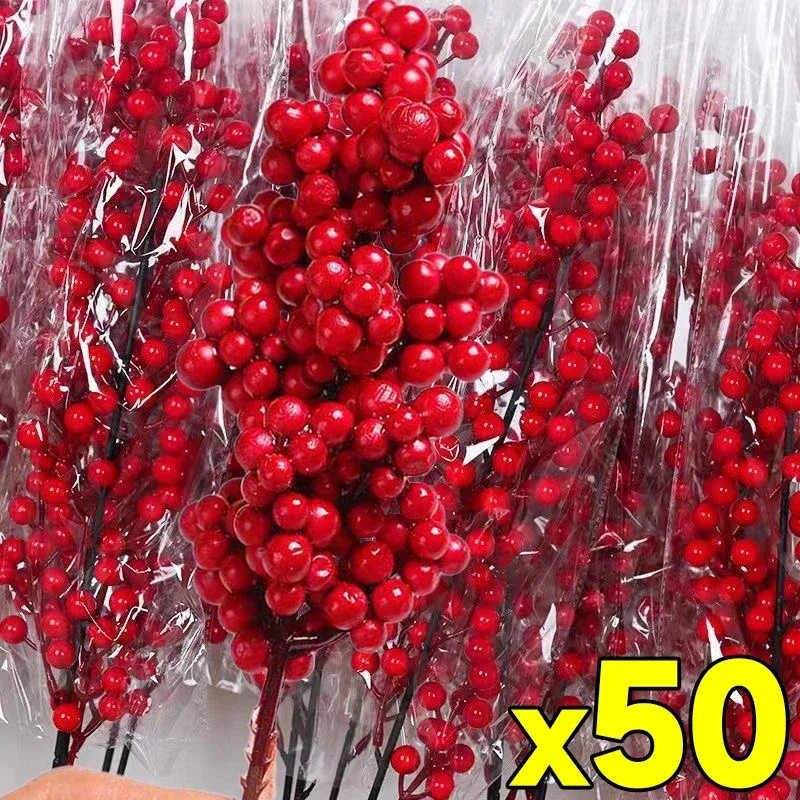 

Искусственные красные ягоды Holly