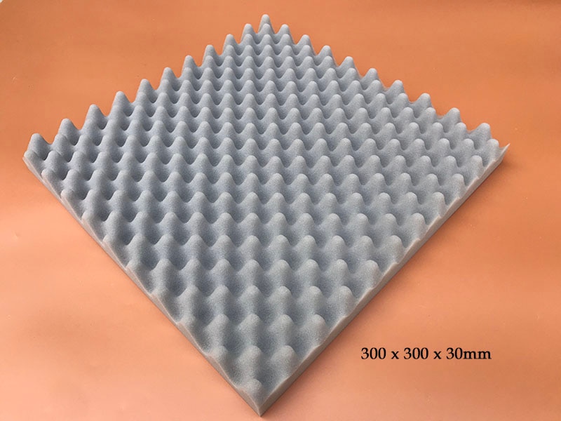 

Звукоизолирующая поролоновая губка 50x50x1,5 см