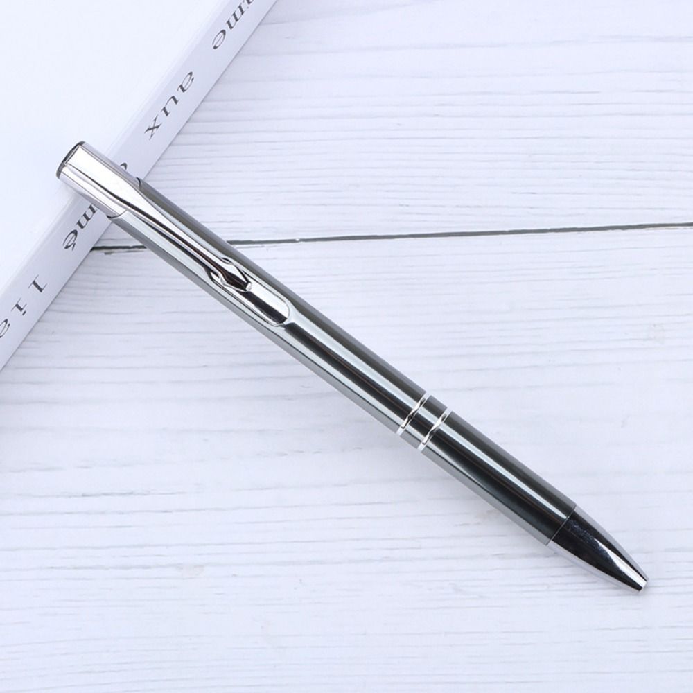 

Шариковая ручка Parker Jotter серебристого цвета