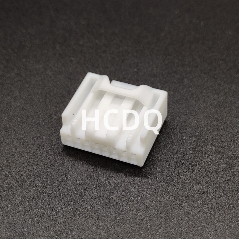 

The original 90980-11989 8PIN Female automobile connector plug shell and connector are supplied from stock