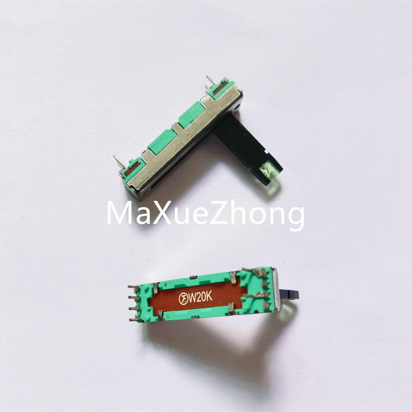 

Переключатель MaXueZhong пластиковый