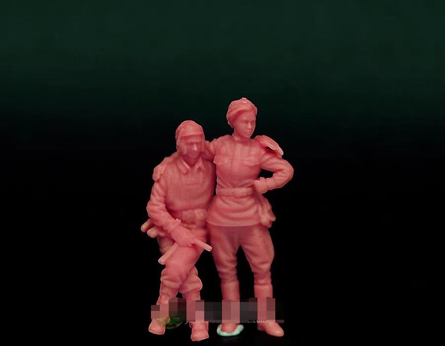 

Миниатюра смола 1/72 танковый солдат и советская женщина
