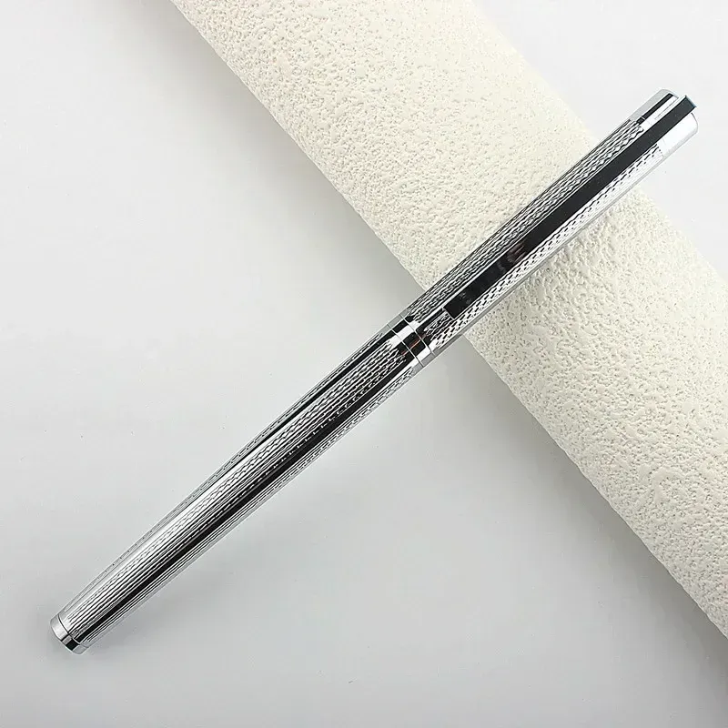 

Перьевая ручка Jinhao серебристого цвета EF/F