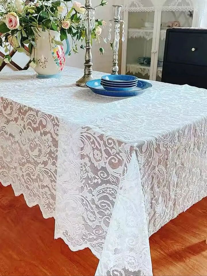 

Белая кружевная скатерть из полиэстера
