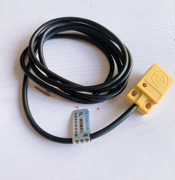 

Индуктивный датчик приближения TL-W5MB1 TL-W5MB2 TL-W5MC1 TL-W5MC2 3-ПРОВОДНЫЙ