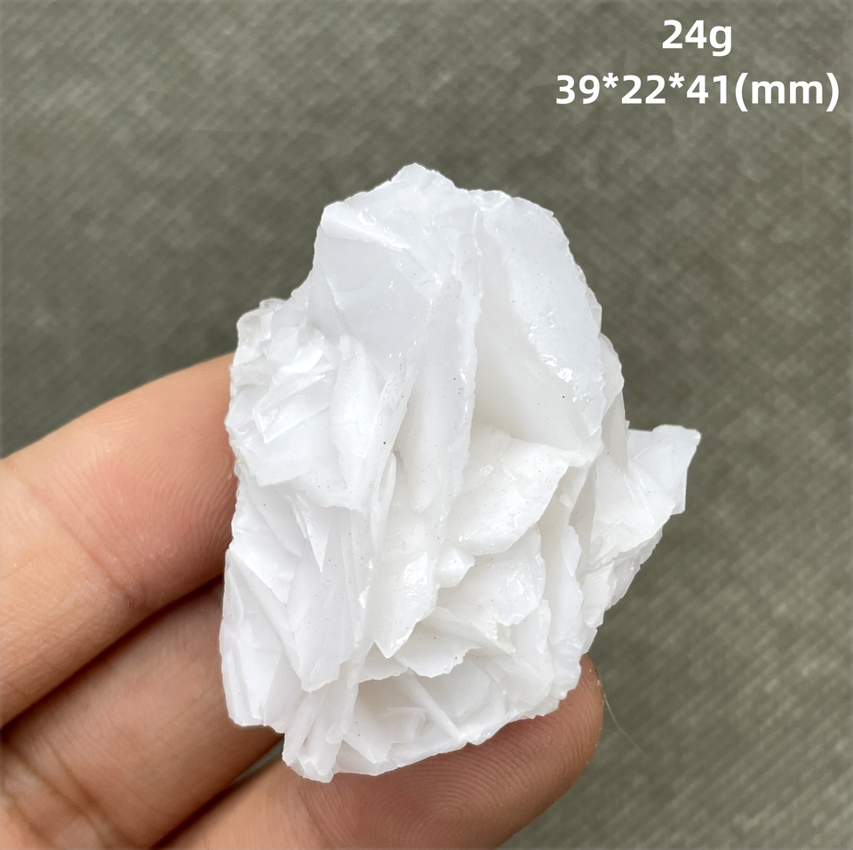 

Флуоресцентный кальцит QIANCHUAN