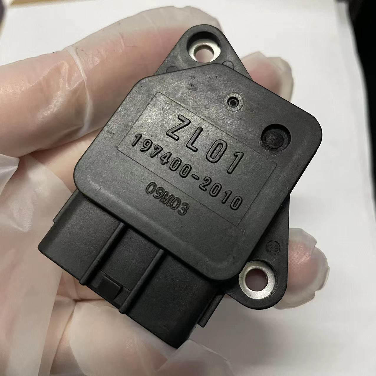 

1 шт. оригинальный ZL01-13-215 ZL 0113215 ZL01-13-215 197400 -2010 Датчик массового расхода воздуха MAF для MAZD-A 3 5 6 PROTE-GE MX-5 MIATA-