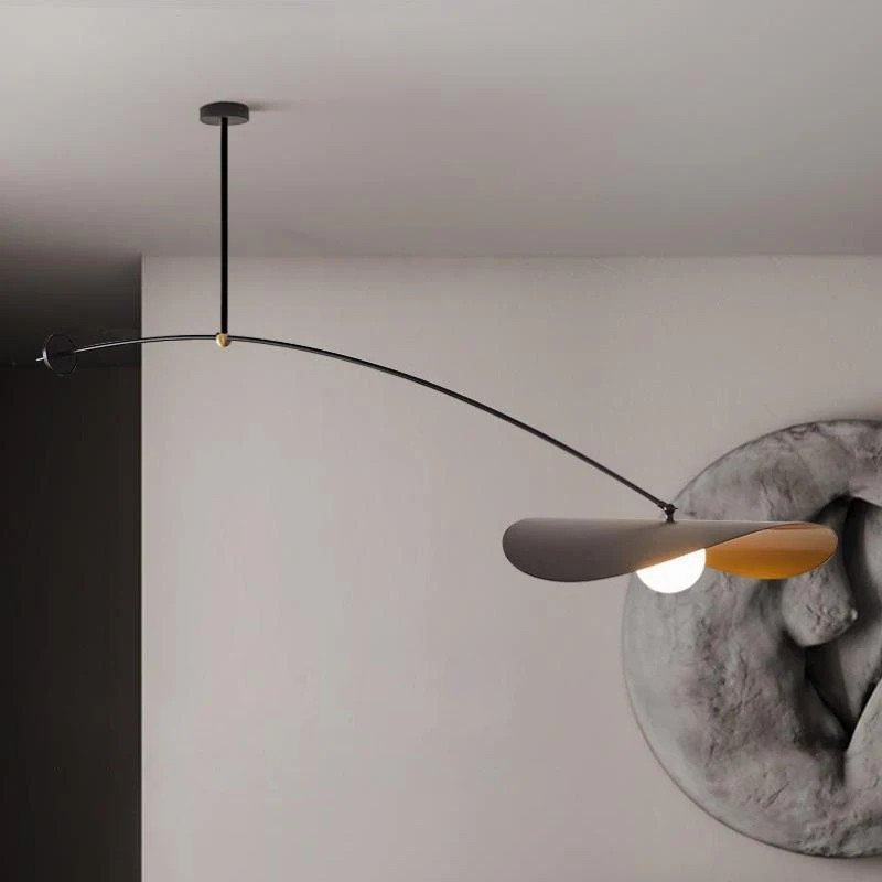 

HomeLover Мобильный подвесной светильник Myrna черный золотой