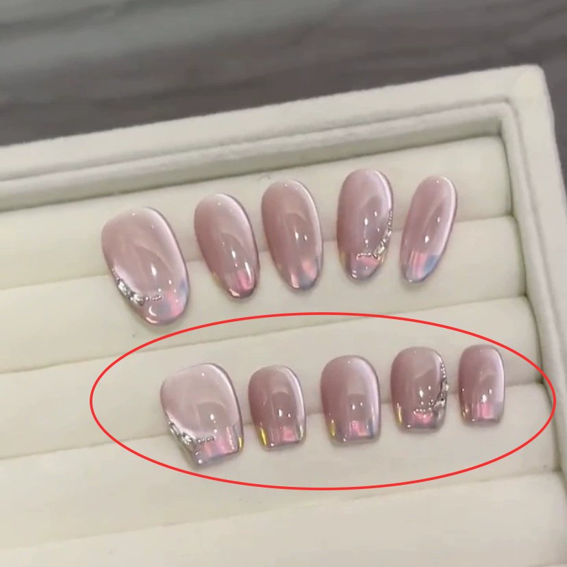 

MINISO Пресс-он ноготки Каваи