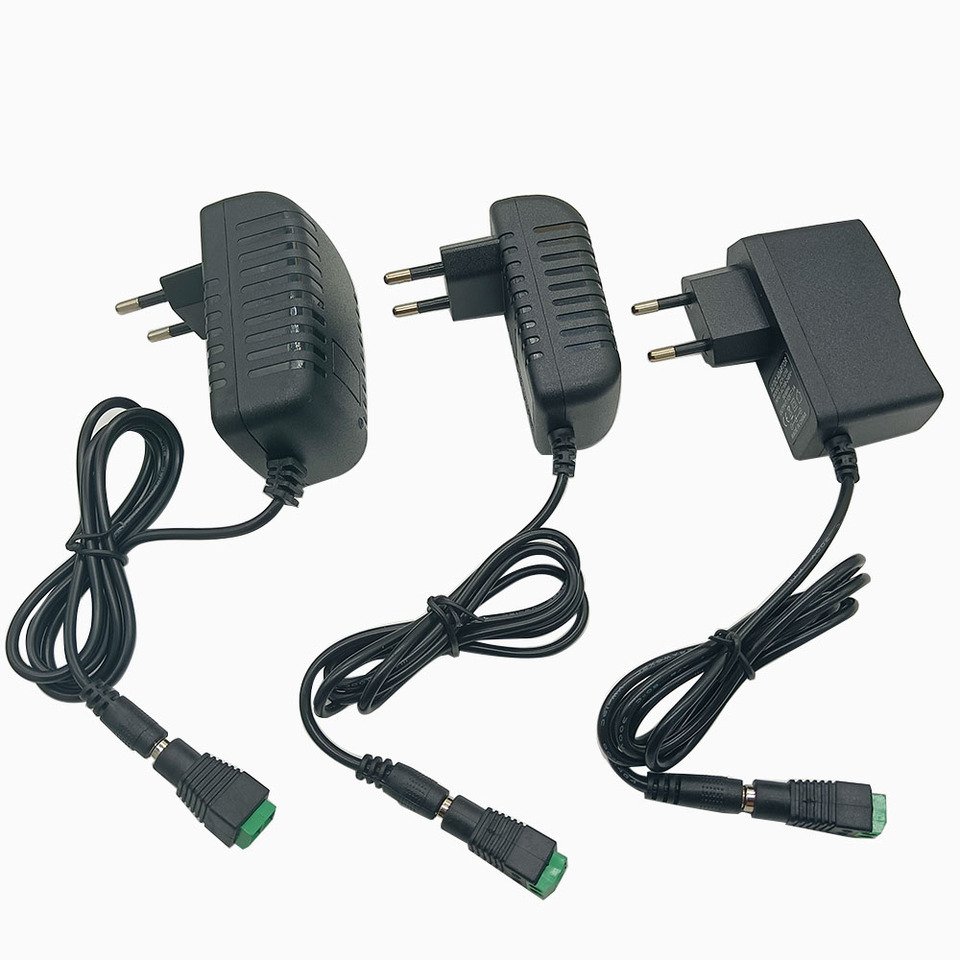 

Трансформатор TAKEY 100-240В до 12В 1-3А