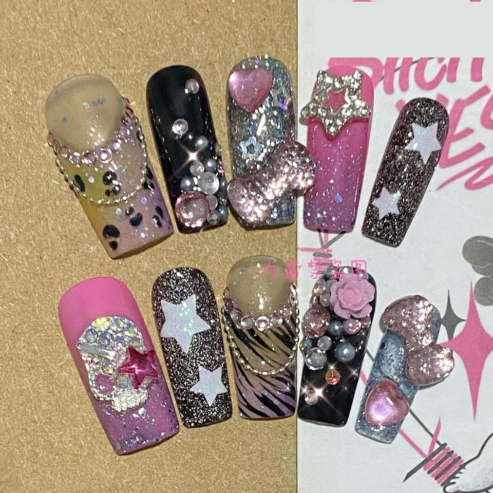

MINISO Нажмите на ногтях Hello Kitty