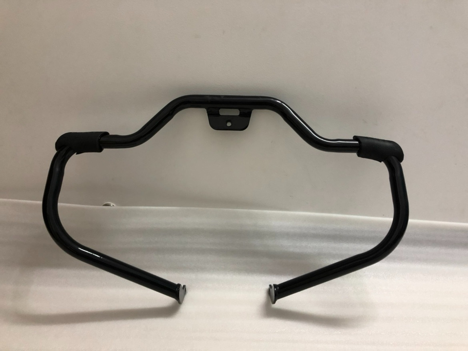 

Защита двигателя Highway Crash Bar Protector для Softail Breakout Fat Boy Street Bob Sport Glide Fatbob