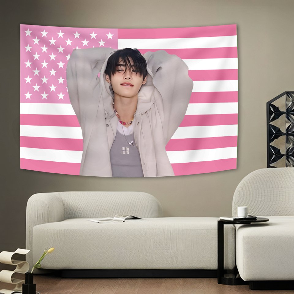 

Розовый флаг гобелен Sunghoon