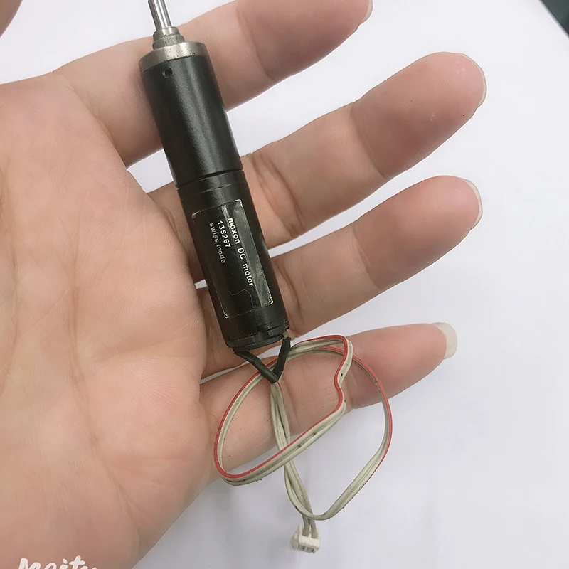

Maxon 135267 13 мм Планетарная металлическая фотография DC 12V 100RPM медленная скорость