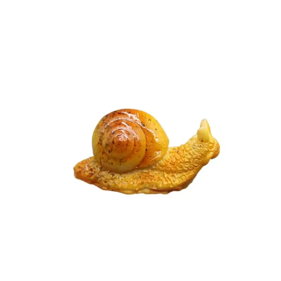 

Мини-фигурка улитки из смолы