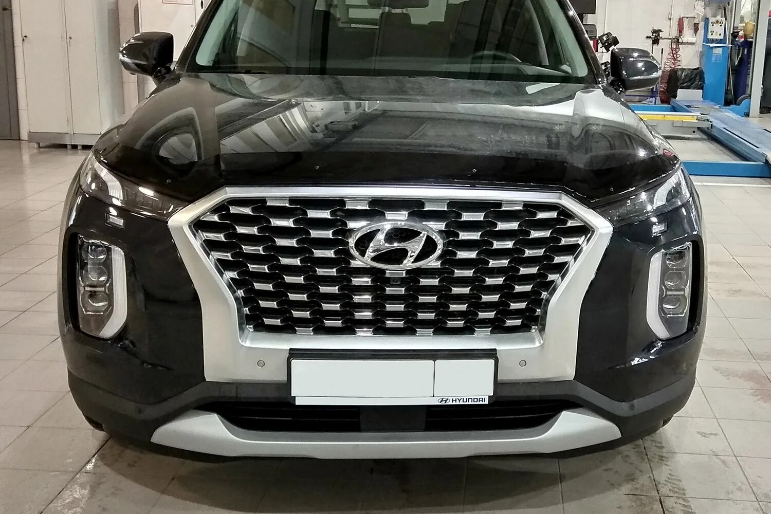 

Дефлектор капота HYUNDAI Palisade, 2019-, темный / Хендай Палисад