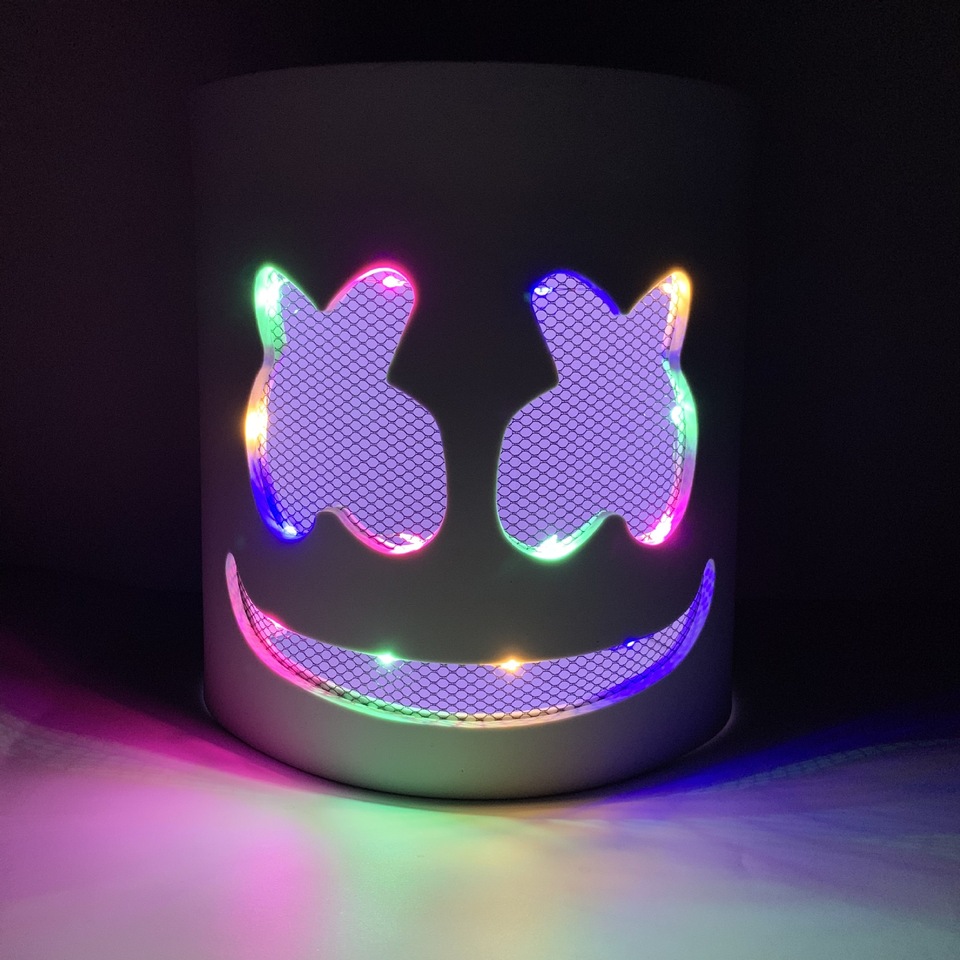 

Светящаяся маска Helloween LED Marshmallow