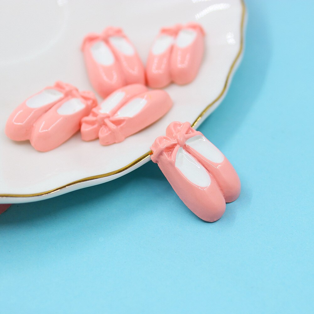 

Мини-балетки из канифоли MINISO