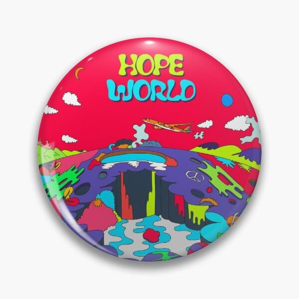

Пластиковая брошь J-hope Hopeworld