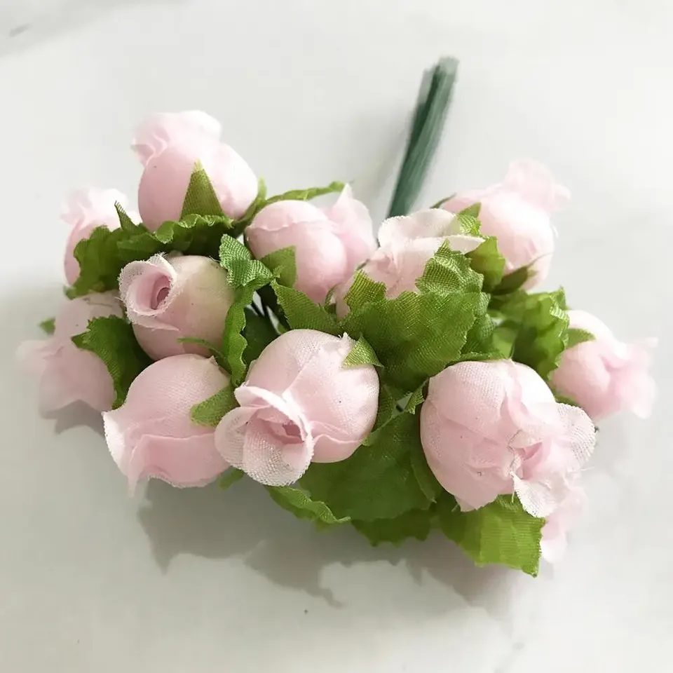 

Розовые искусственные цветы для декора
