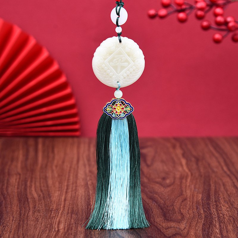 

Нефритовая подвеска Hanfu