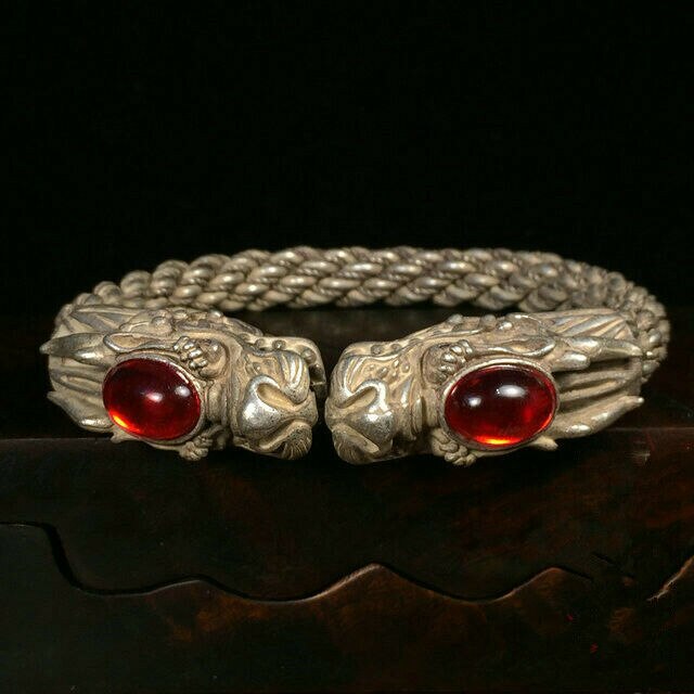 

Тибетский серебряный браслет с драконом из меди