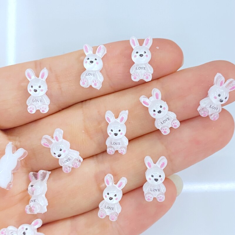 

Миниатюрные фигурки животных из канифоли