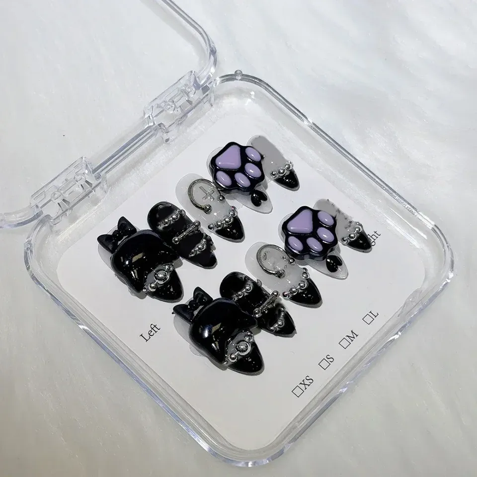 

MINISO Стилето Punk Hello Kitty накладные ногти