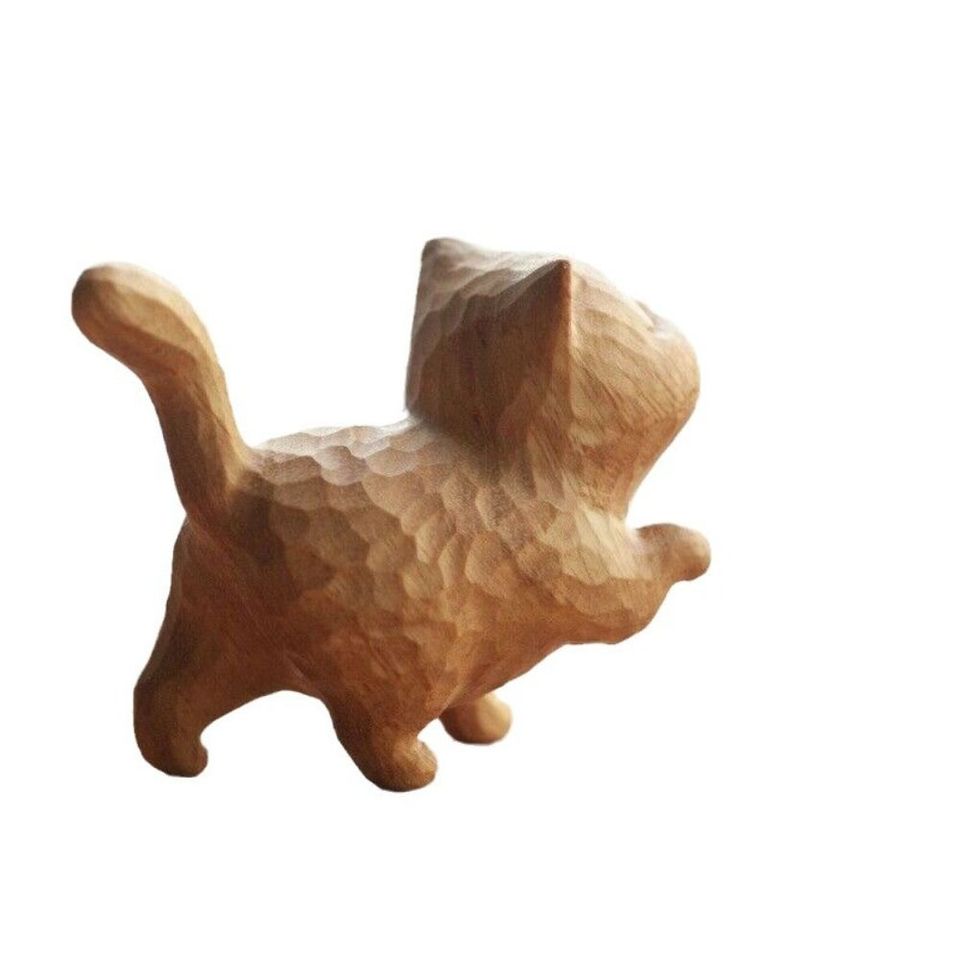 

Деревянная статуэтка кошки