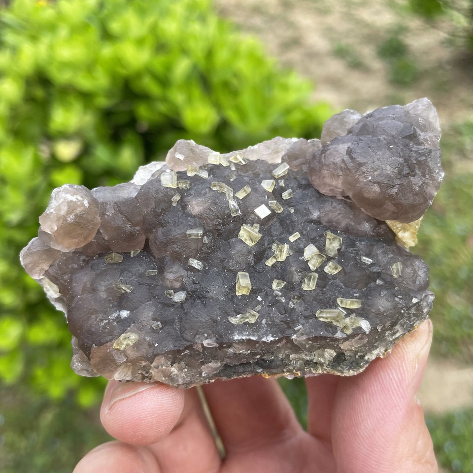 

Желтый барит с флюоритом, кварц, целительный камень