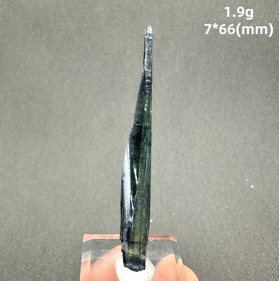 

Набор минералов Vivianite Blue ironearth от QIANCHUAN