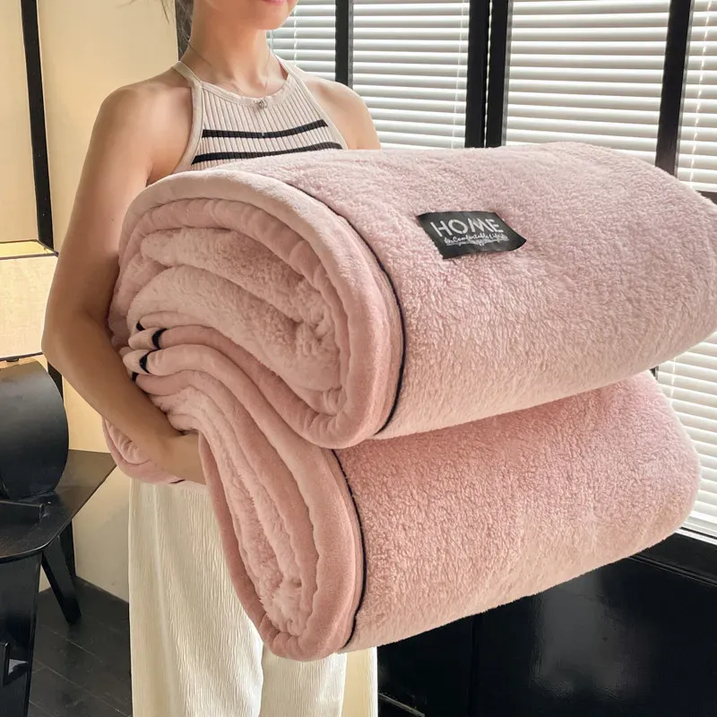 

Теплое плюшевое одеяло Coral Fleece