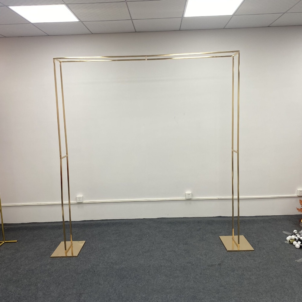 

Свадебная арка золотая