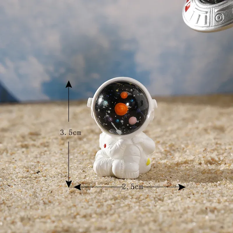 

Миниатюрные фигурки MOONBIFFY Кролик Астронавт