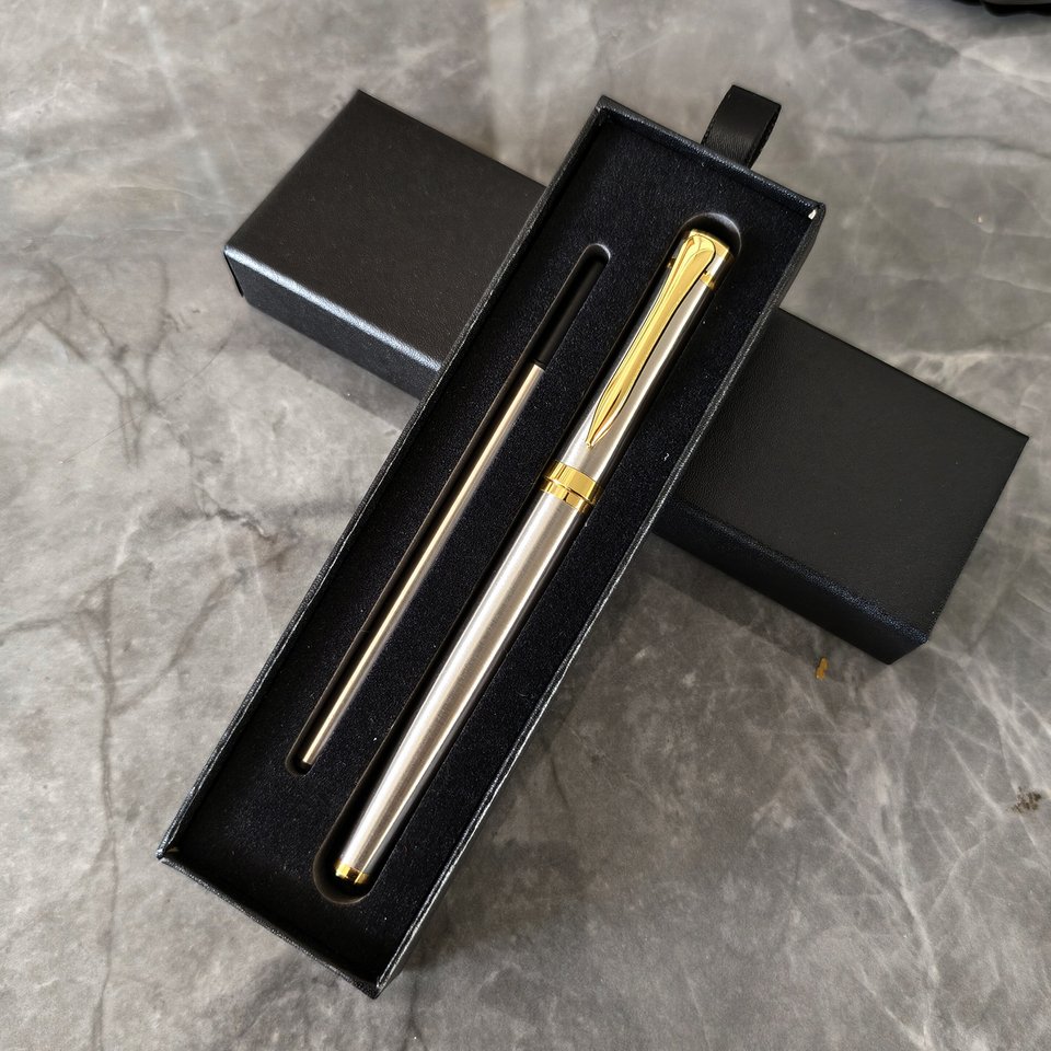 

Металлическая шариковая ручка с логотипом